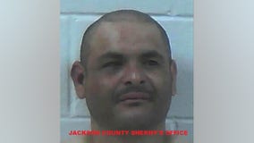 Man arrested in Lilburn for breaking into cars, home