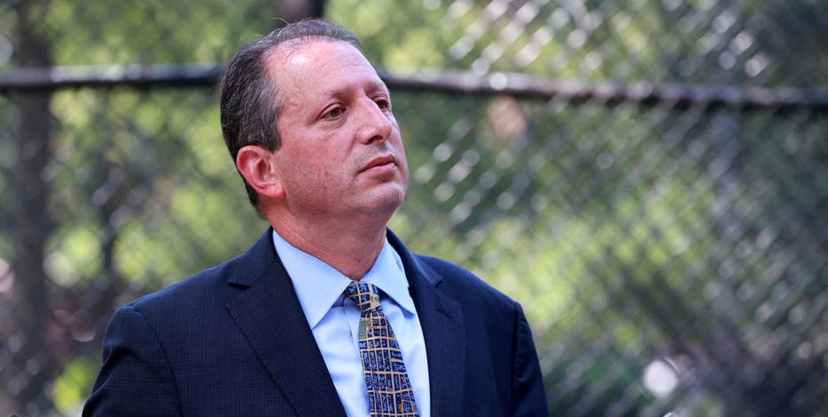 NYC Comptroller Brad Lander announces bid for mayor, says he will remain Cardinals fan, pay speeding tickets