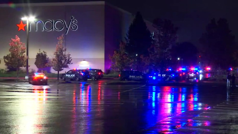 vancouver mall shooting photo