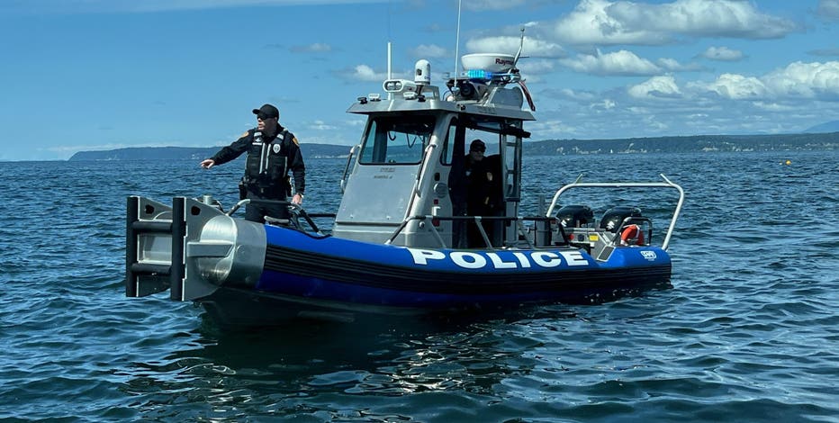 Recovery effort underway after boat sinks in Possession Sound near Everett, WA